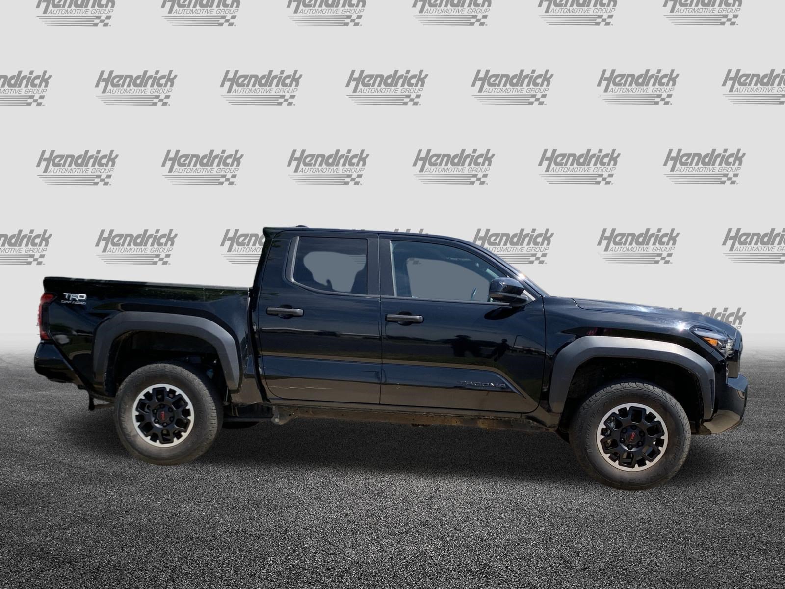 Used 2024 Toyota Tacoma TRD Off-Road AWD/4WD image 11