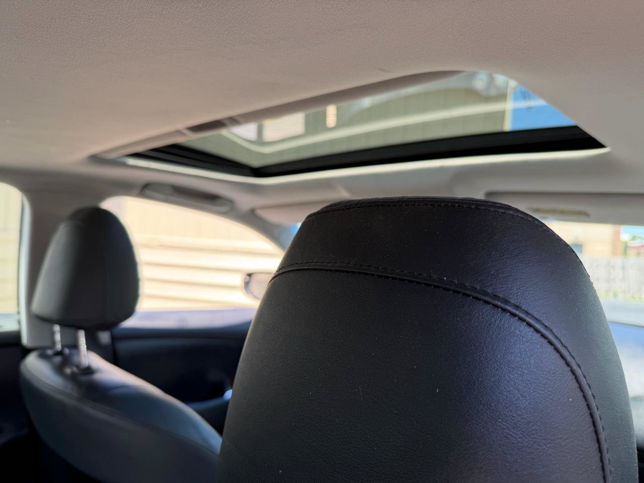 Used 2011 Lexus ES 350 FWD image 6