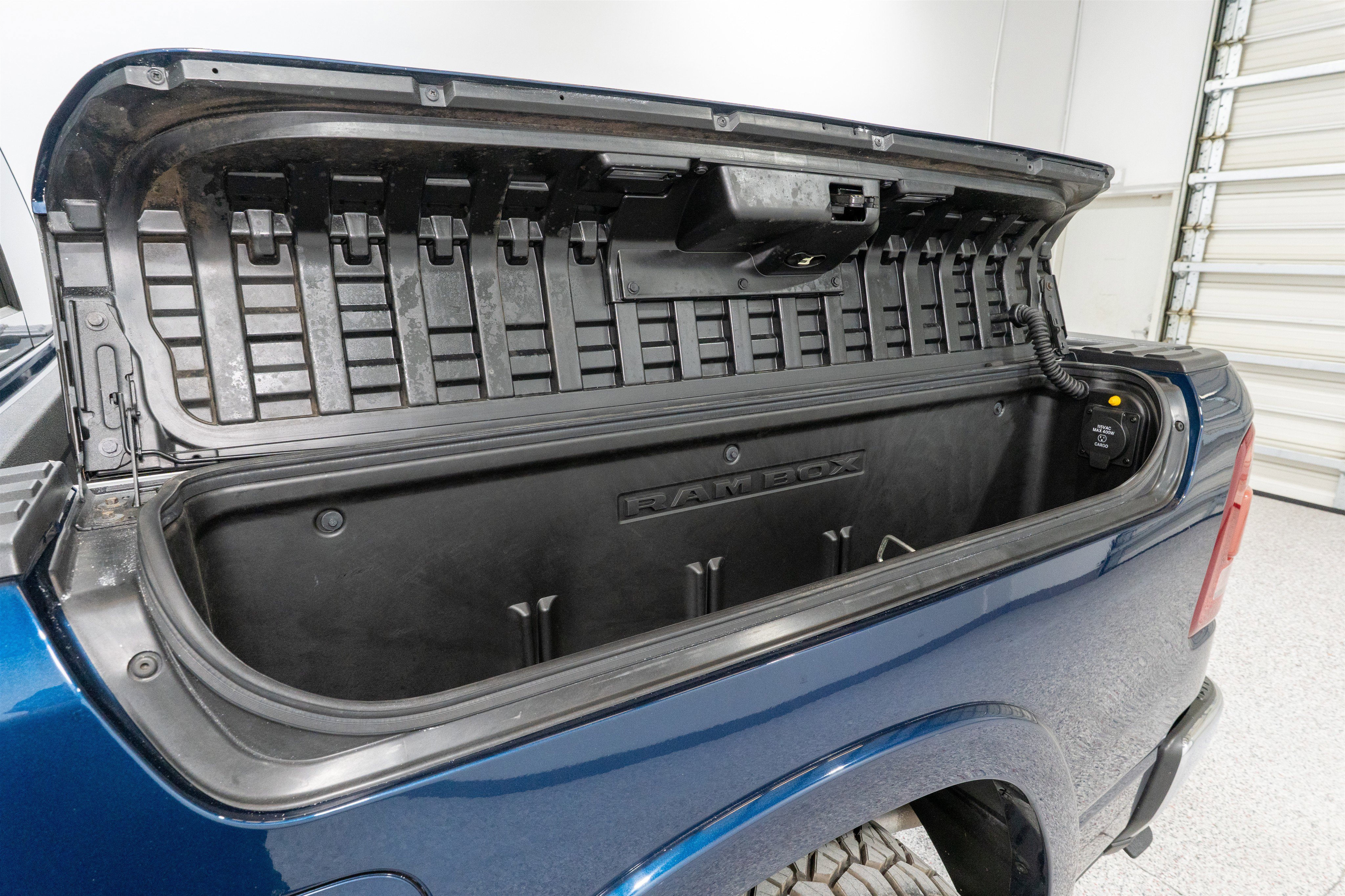 Used 2020 RAM 1500 Laramie image 12