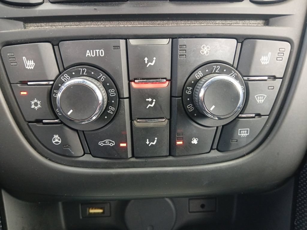 Used 2017 Buick Cascada Sport Touring FWD image 21