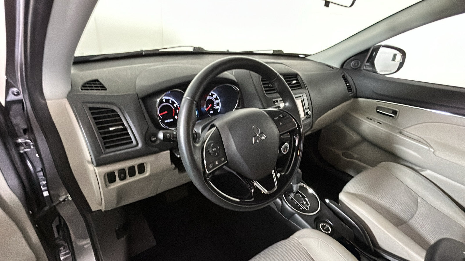 Used 2017 Mitsubishi Outlander Sport SE AWD/4WD image 15
