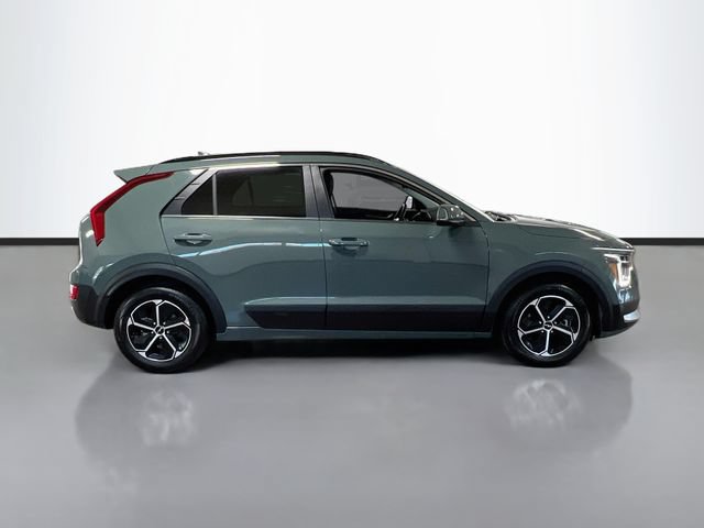 Certified 2023 Kia Niro EX FWD image 8