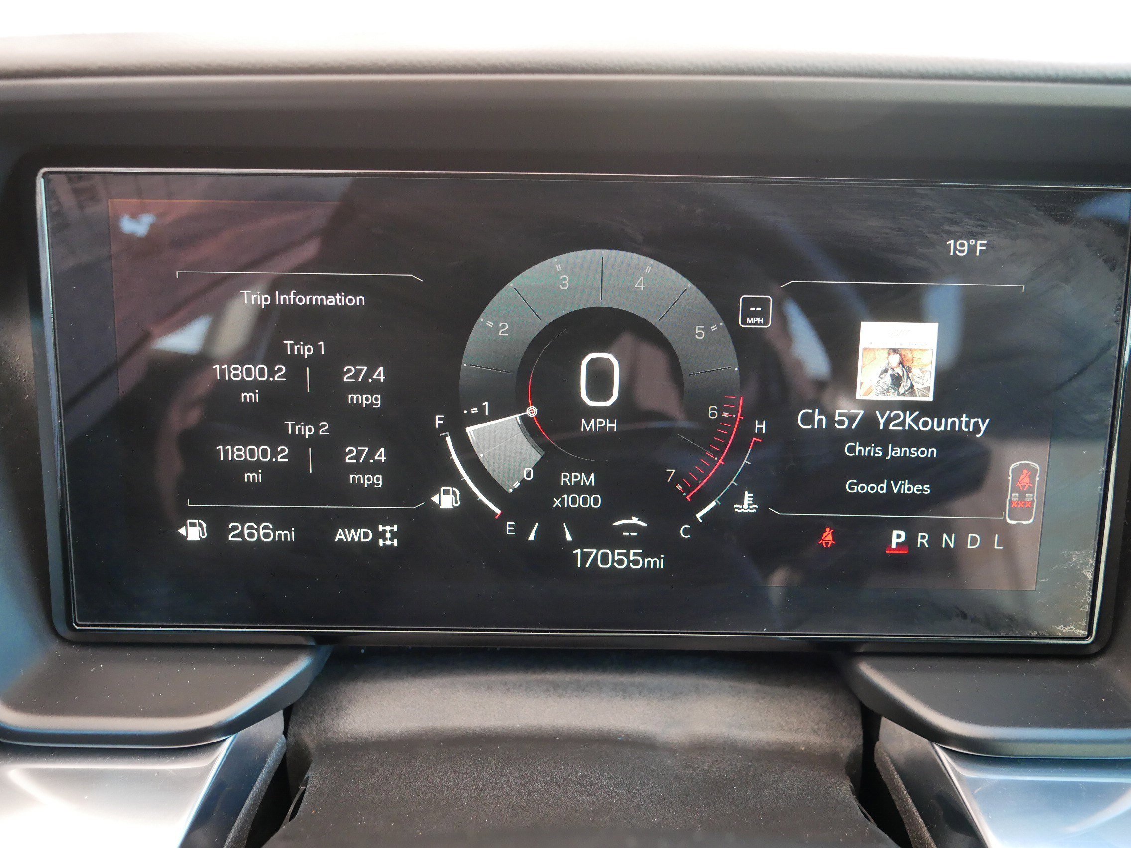 Used 2025 GMC Terrain Elevation image 21