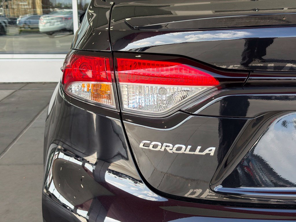 Certified 2026 Toyota Corolla SE FWD image 11