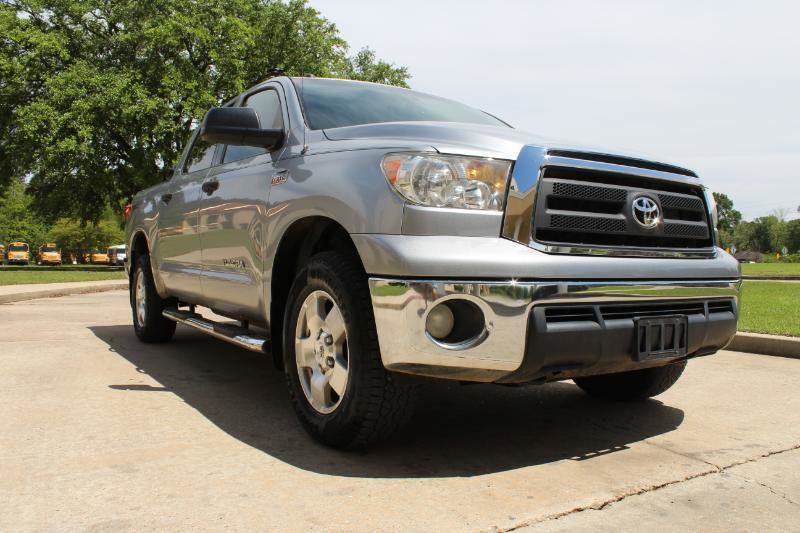 Used 2012 Toyota Tundra 4x4 CrewMax w/ TRD Off-Road Pkg image 5