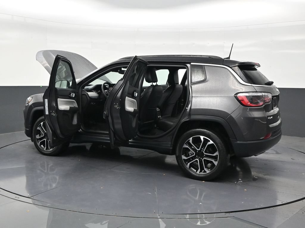 Used 2023 Jeep Compass Limited AWD/4WD image 31