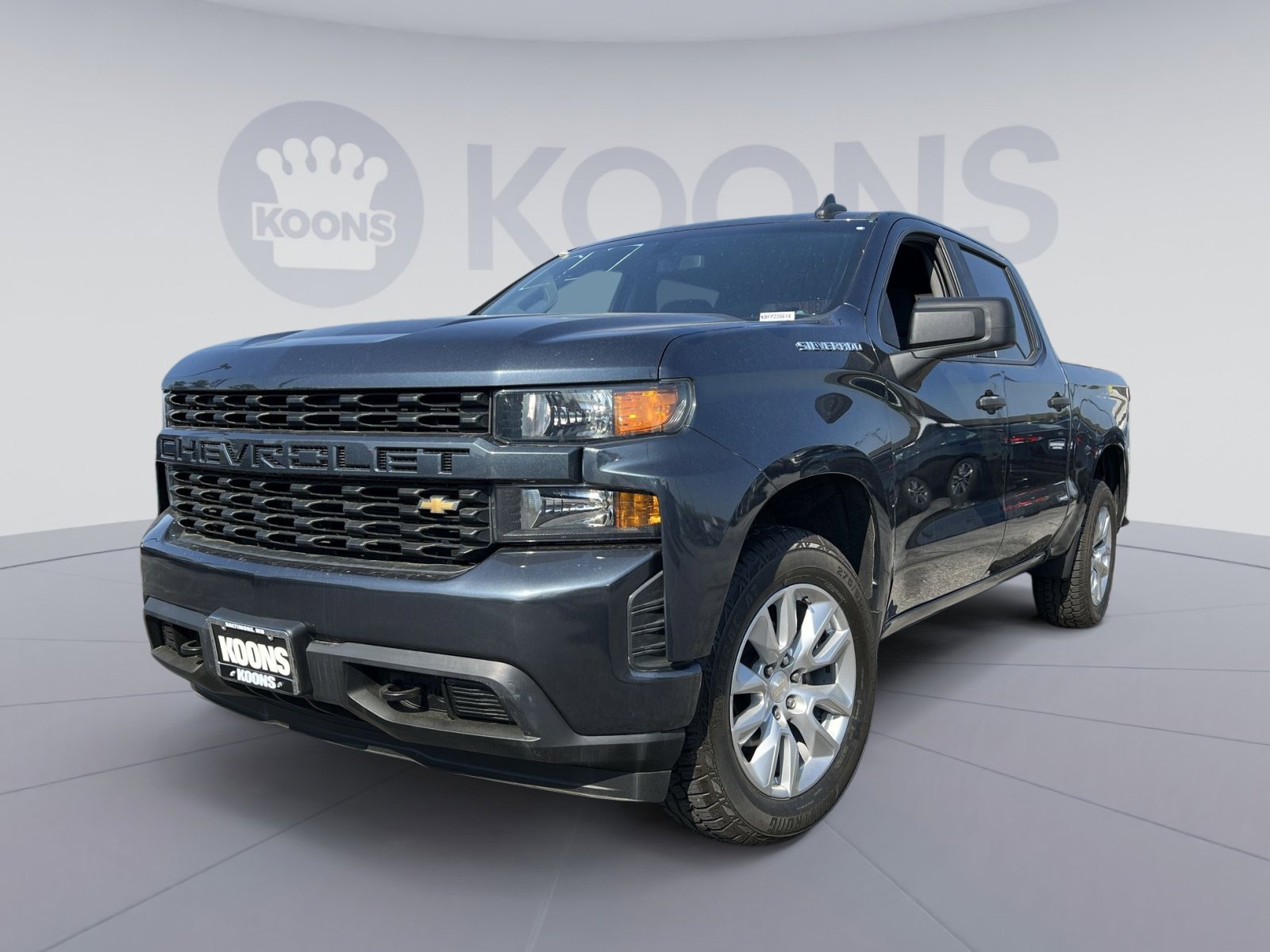 Used 2022 Chevrolet Silverado 1500 Custom AWD/4WD image 1