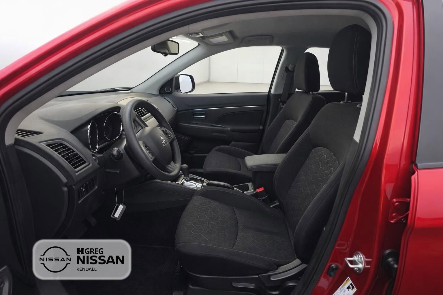 Used 2021 Mitsubishi Outlander Sport LE image 6