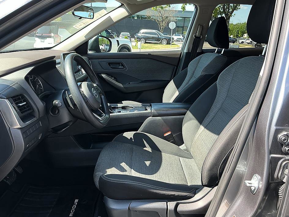 Used 2021 Nissan Rogue S FWD image 12