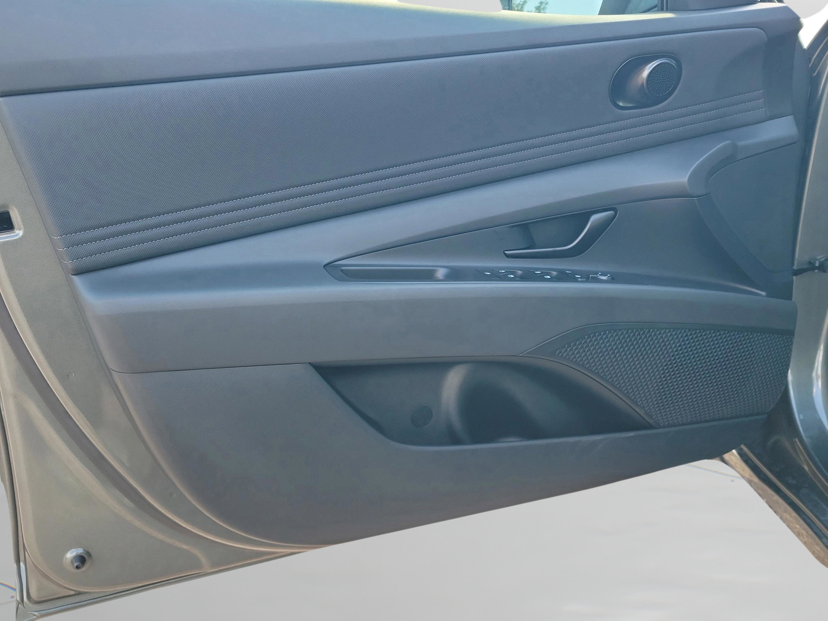 New 2026 Hyundai Elantra SEL Sport Premium FWD image 28