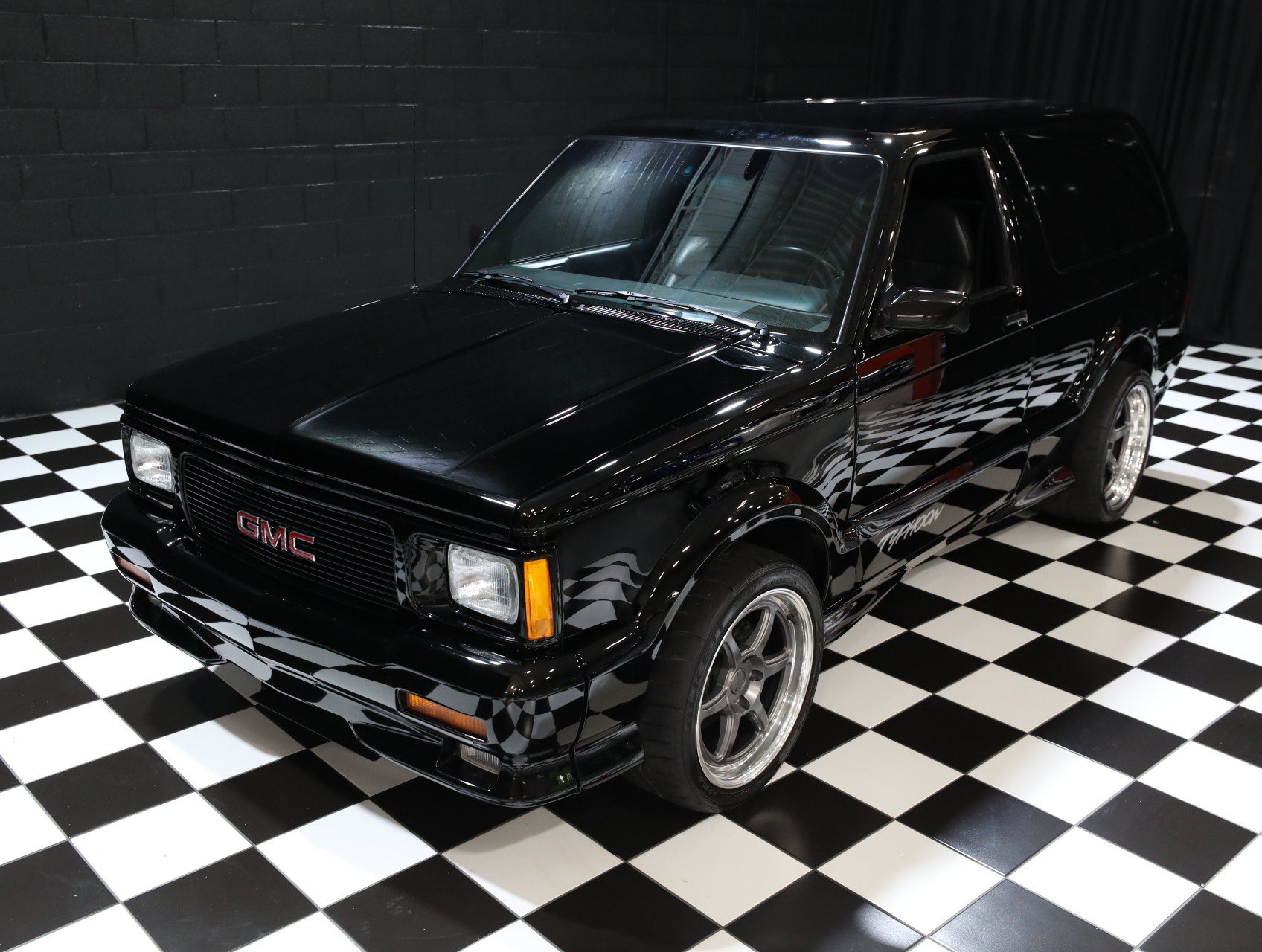 Used 1993 GMC Typhoon AWD/4WD image 6