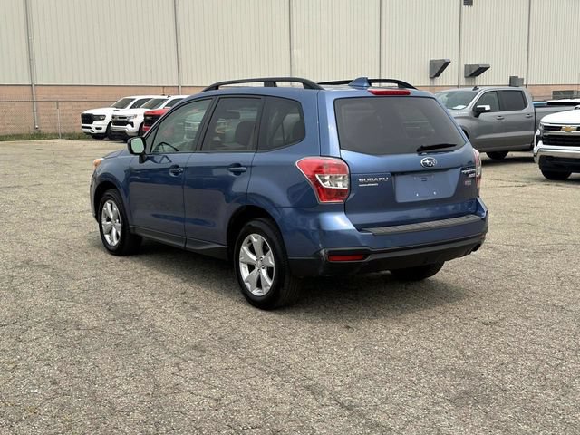 Used 2016 Subaru Forester 2.5i Premium w/ All-Weather Package AWD/4WD image 6