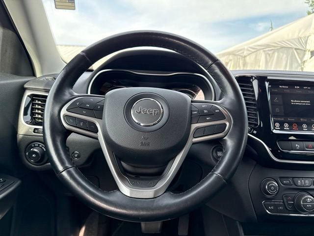 Used 2019 Jeep Cherokee Limited AWD/4WD image 18