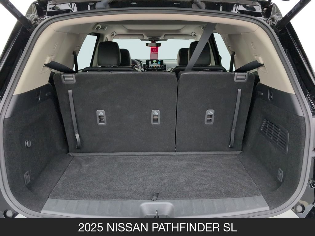 Certified 2025 Nissan Pathfinder SL w/ SL Premium Package FWD image 20