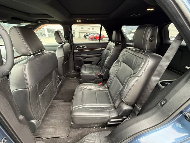 Used 2018 Ford Explorer Platinum image 14