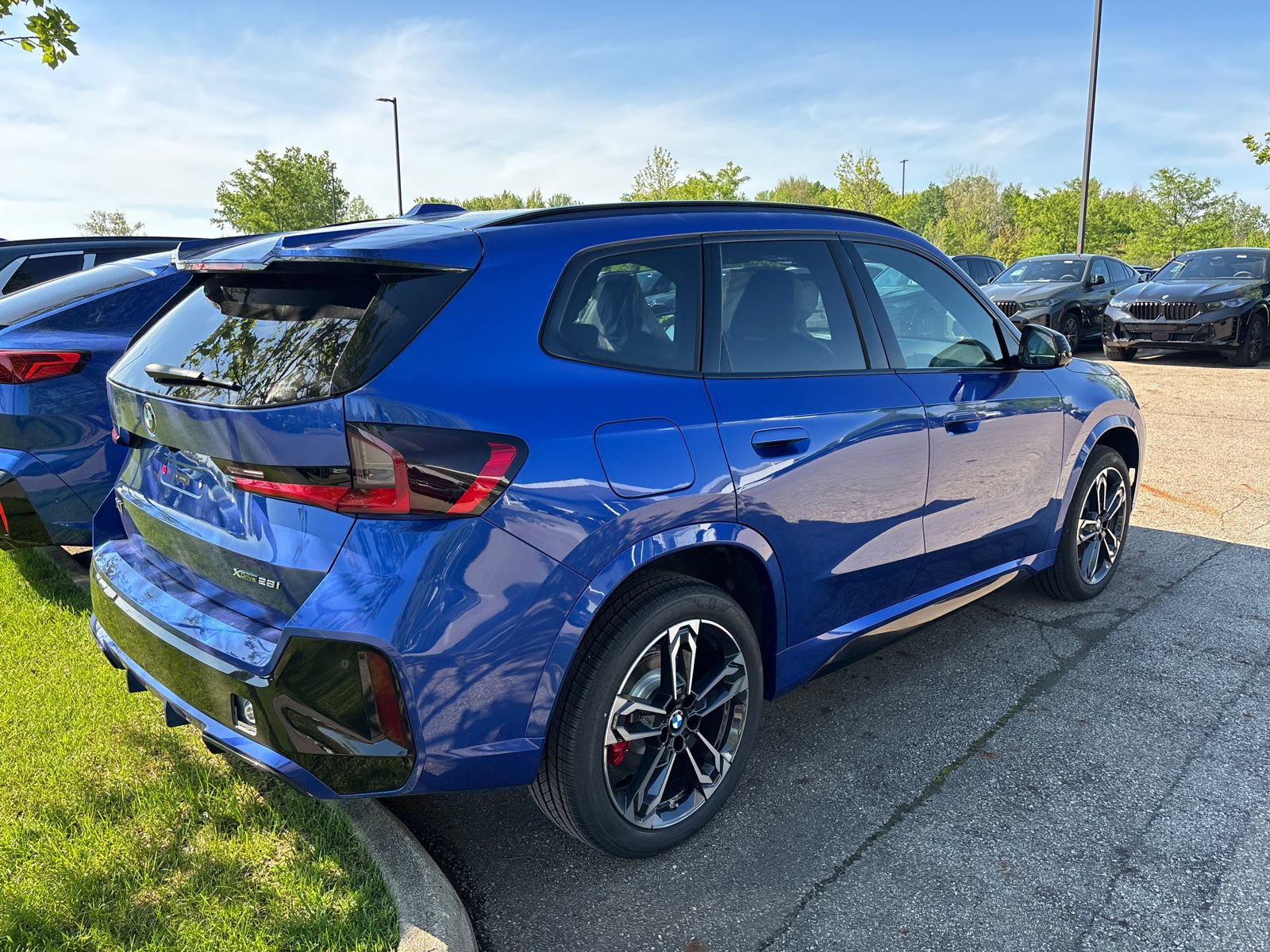 New 2026 BMW X1 xDrive28i AWD/4WD image 8
