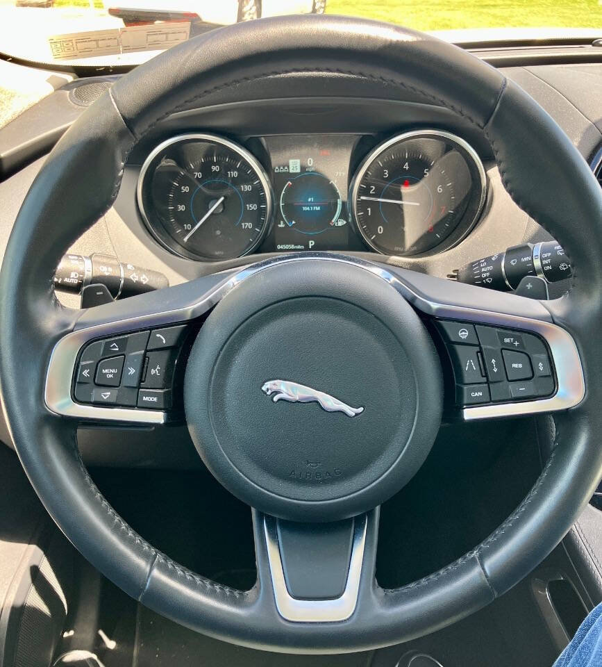 Used 2020 Jaguar F-PACE Prestige AWD/4WD image 9