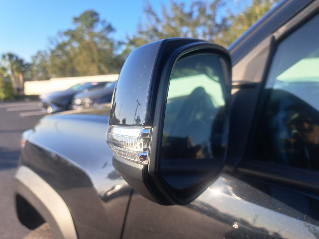 Used 2021 Toyota Tacoma TRD Off-Road image 8