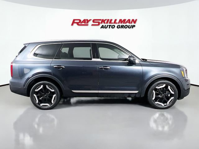 Used 2023 Kia Telluride S image 8