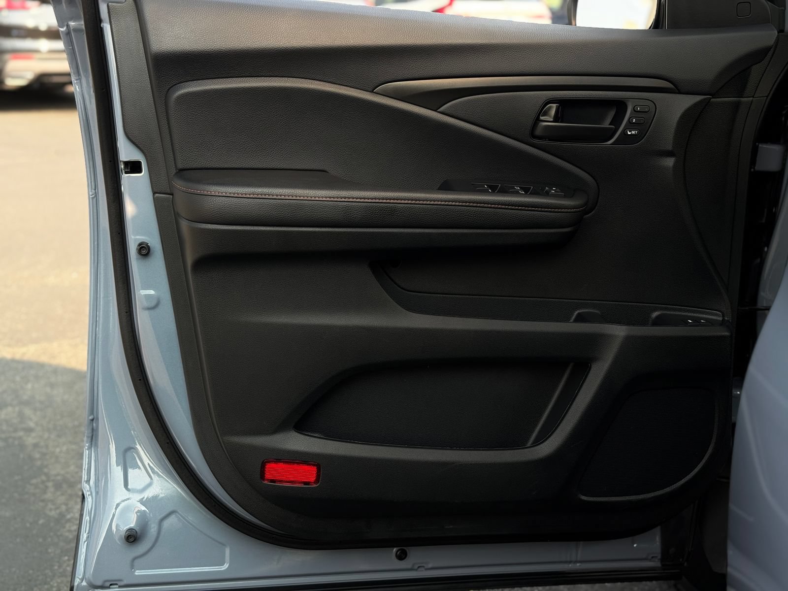 Certified 2025 Honda Passport TrailSport image 14