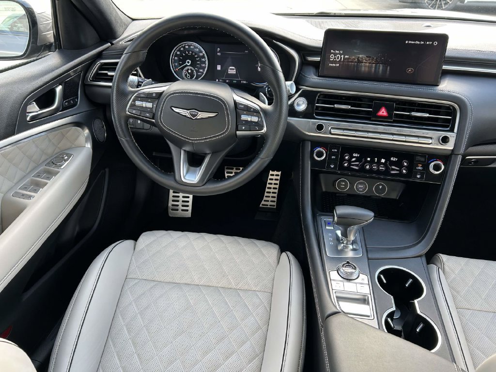 Used 2025 Genesis G70 3.3T Advanced w/ Sport Prestige Package RWD image 12