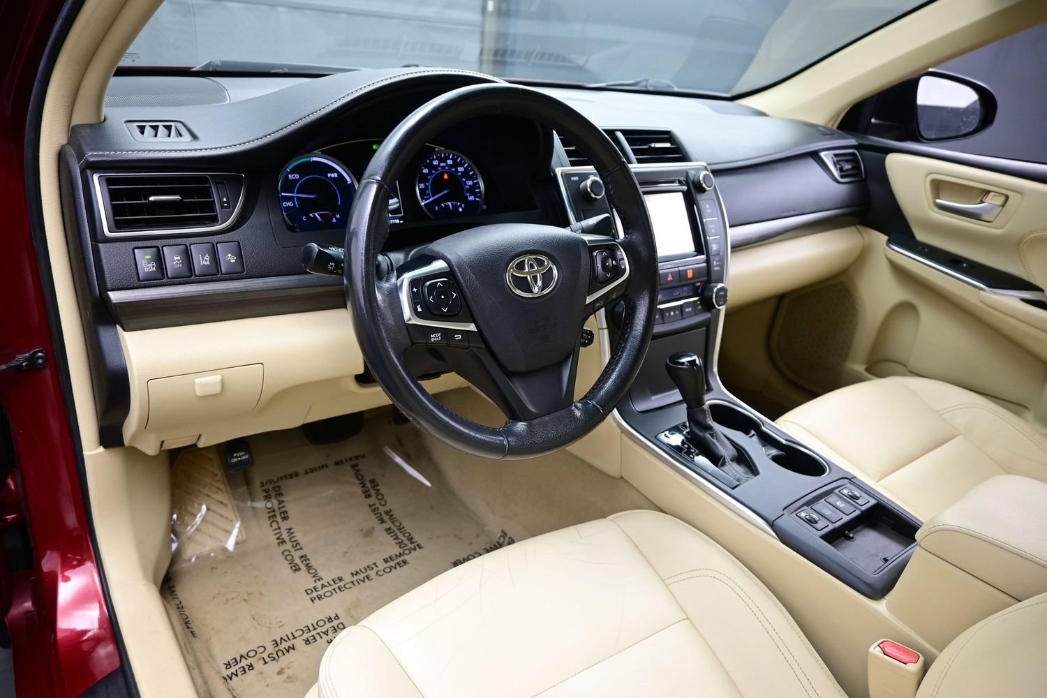 Used 2017 Toyota Camry XLE w/ Moonroof Package FWD image 13