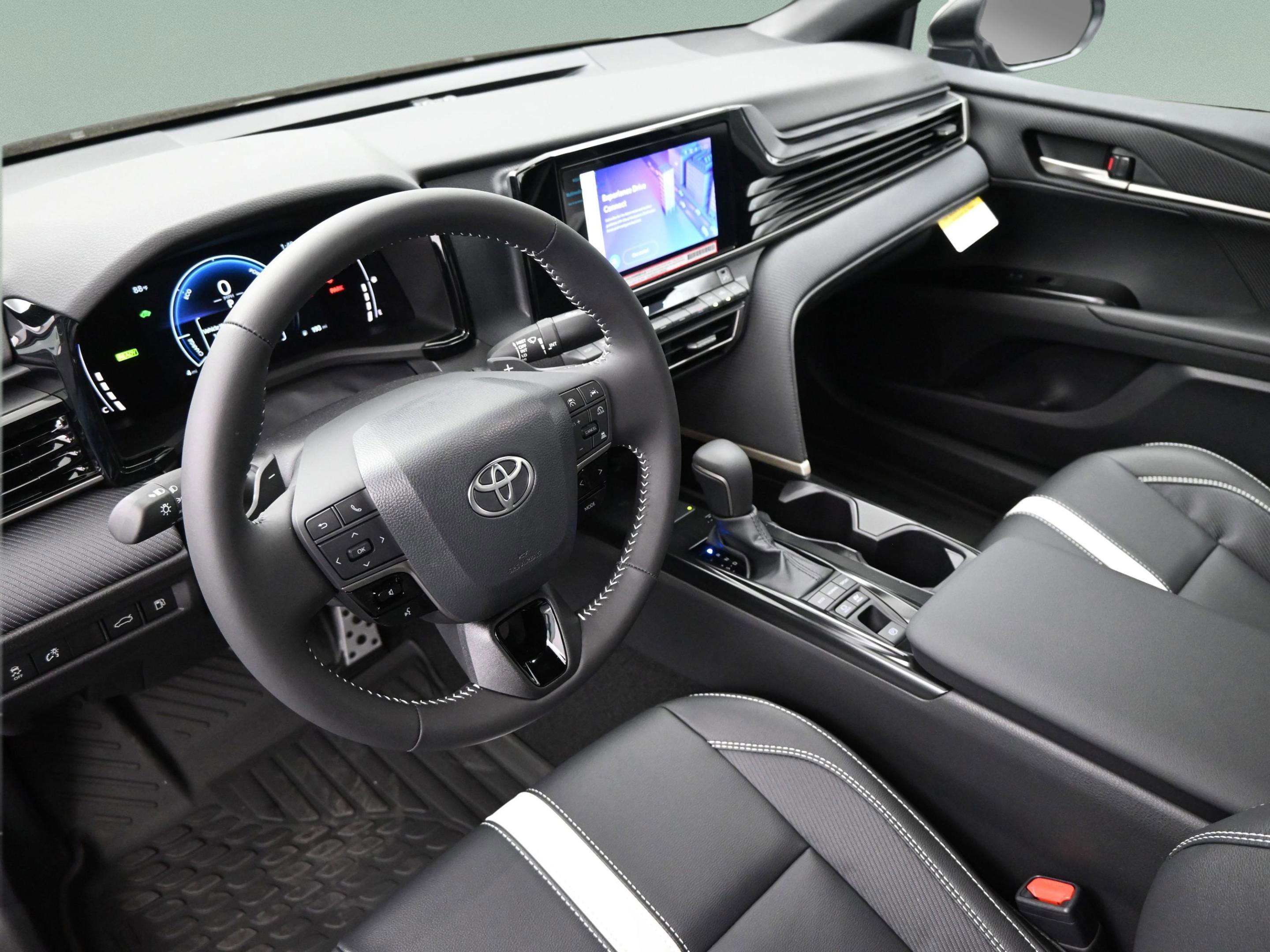 New 2026 Toyota Camry SE FWD image 29