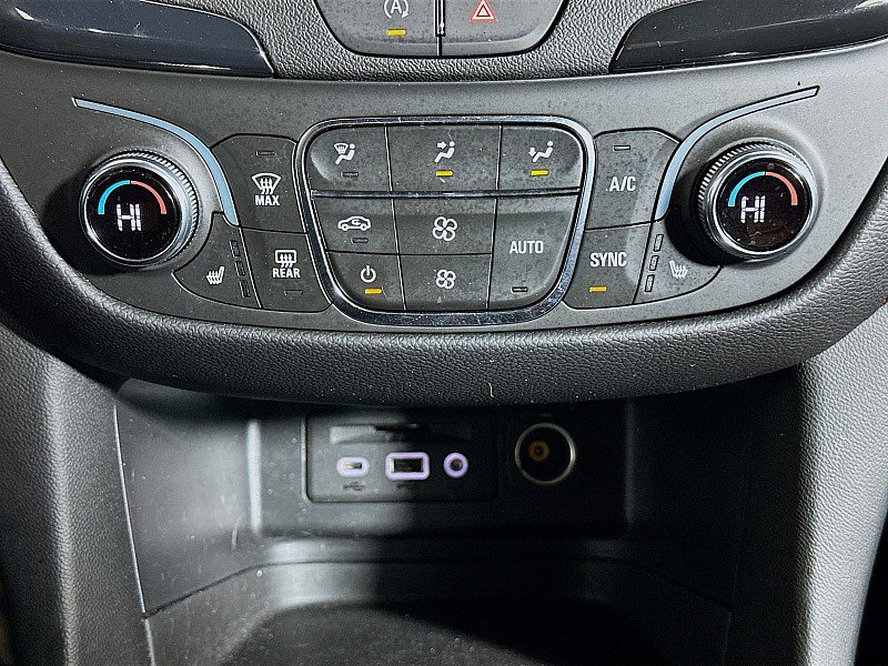 Used 2023 Chevrolet Equinox RS FWD image 16