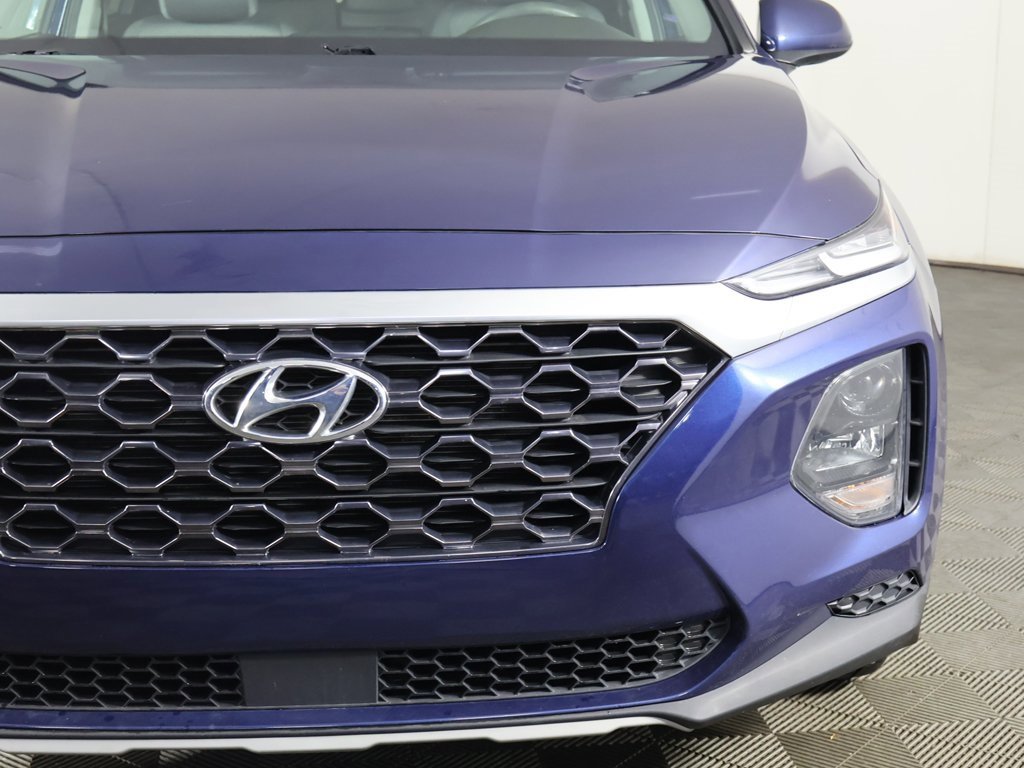 Used 2020 Hyundai Santa Fe SE image 11
