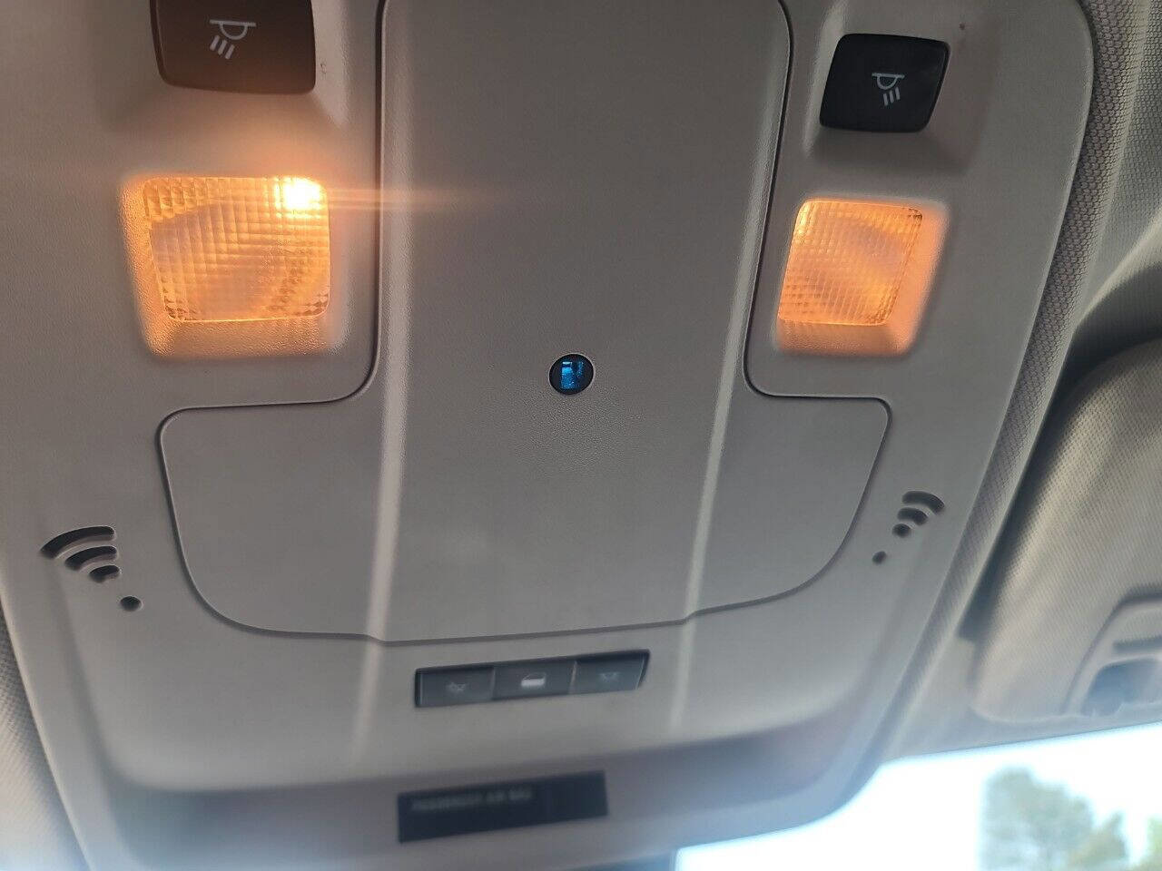 Used 2016 Chevrolet Malibu LTZ image 17