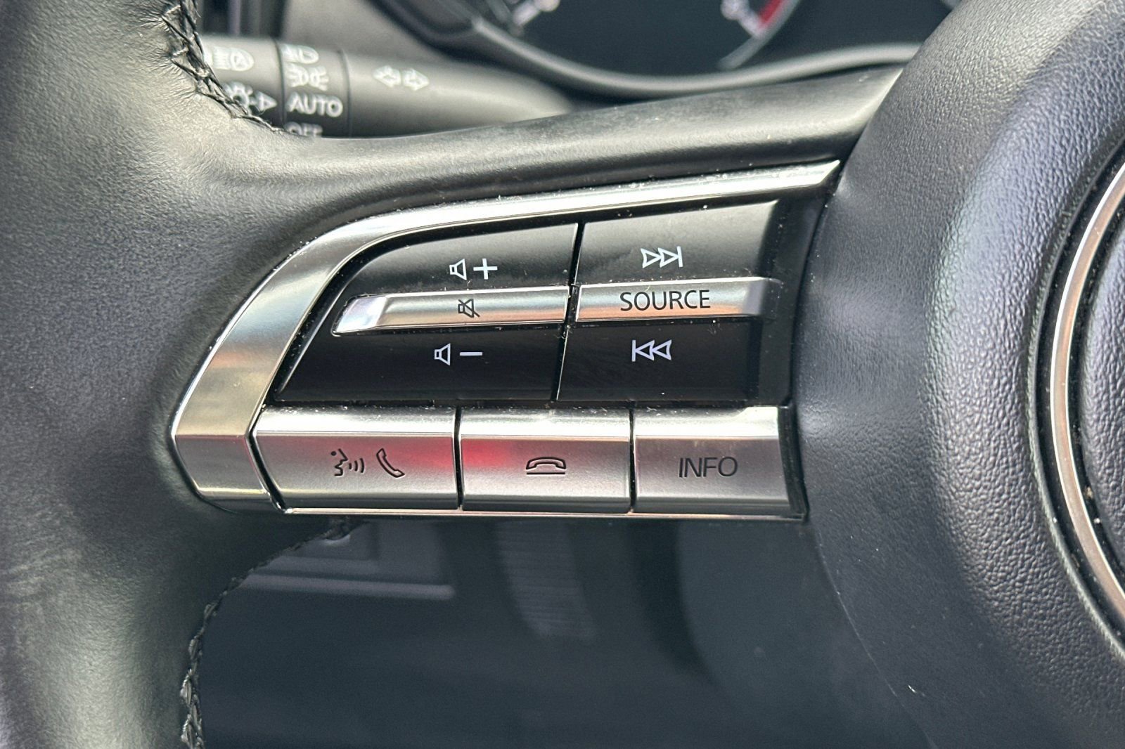Used 2025 MAZDA CX-50 AWD 2.5 S w/ Premium Plus Pkg image 38