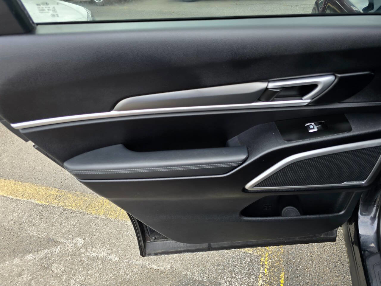 Used 2020 Kia Telluride S w/ S 8 Passenger Seating Package image 28