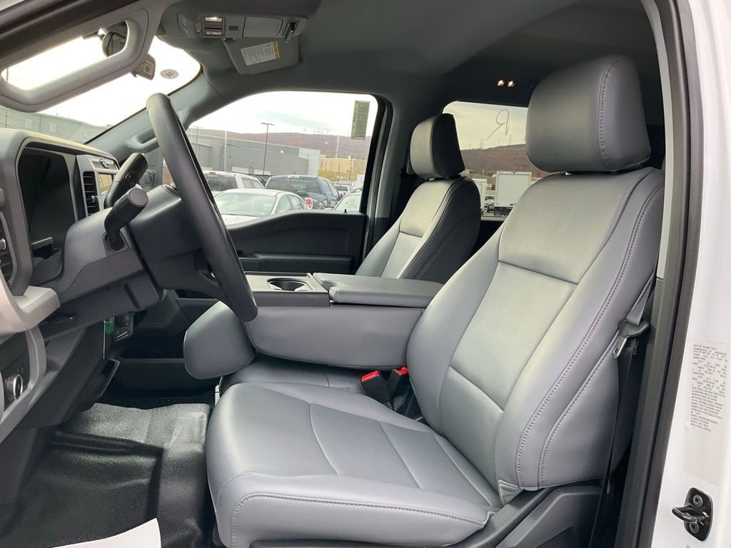 New 2026 Ford F350 XL w/ XL Chrome Package image 15