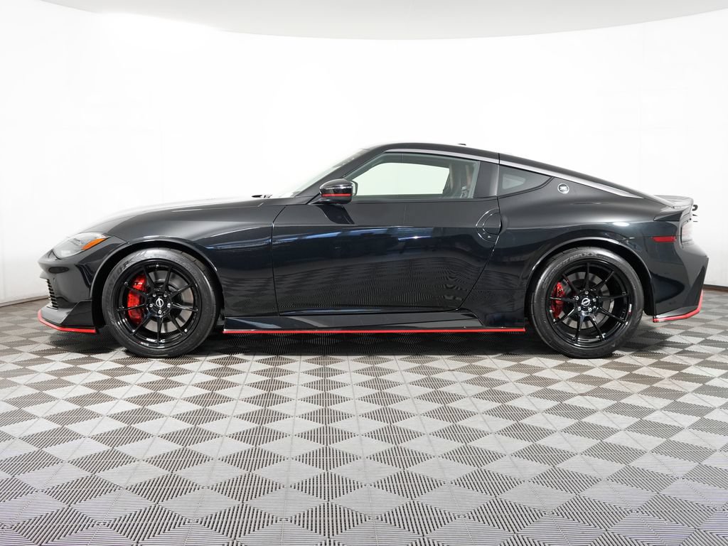 Used 2024 Nissan Z NISMO w/ Floor Mat Package RWD image 2