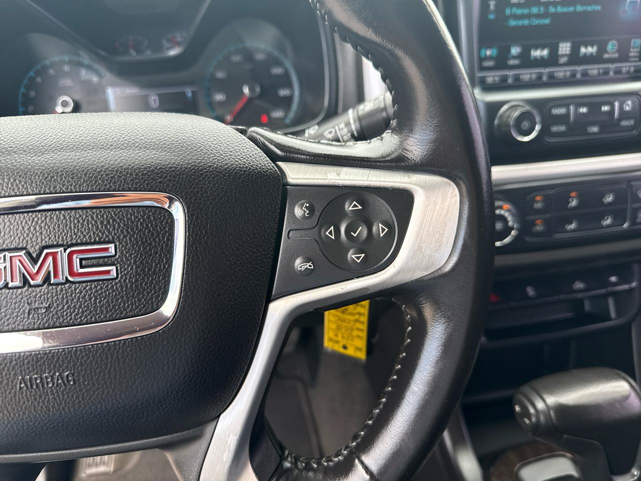 Used 2018 GMC Canyon SLE RWD image 17