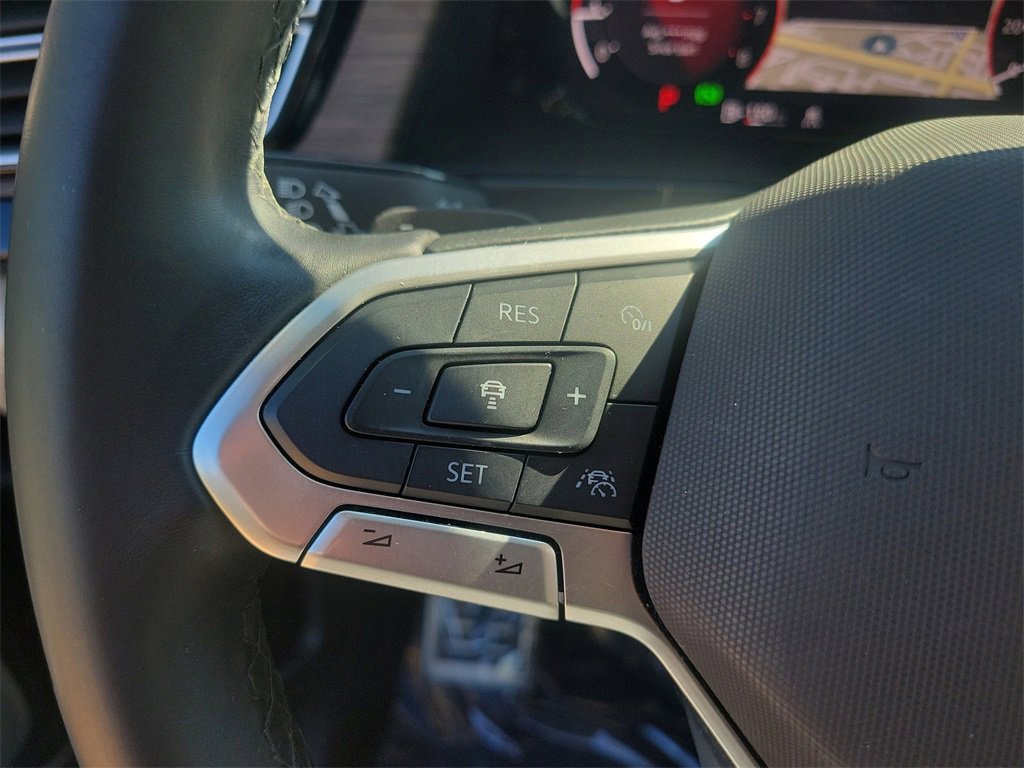 Used 2024 Volkswagen Atlas SEL Premium R-Line image 29