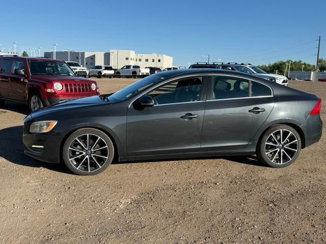 Used 2016 Volvo S60 T5 Premier w/ 19" Sport Package FWD image 2