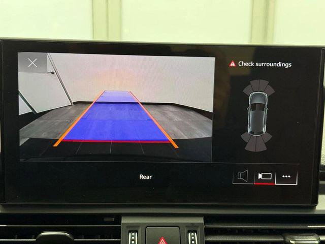 Certified 2025 Audi Q5 2.0T Premium w/ Convenience Plus Package image 18