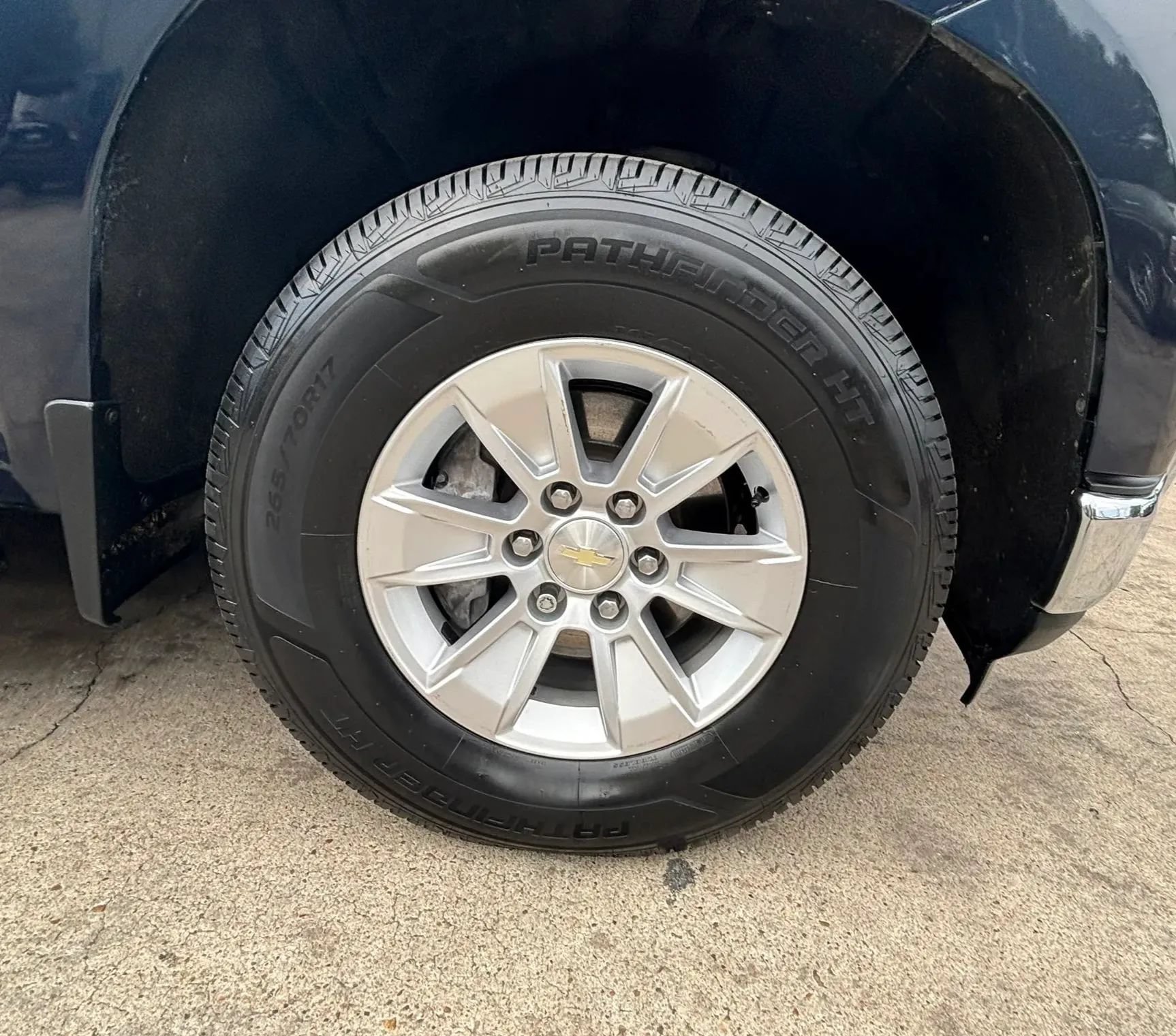 Used 2019 Chevrolet Silverado 1500 LT w/ Trailering Package RWD image 24