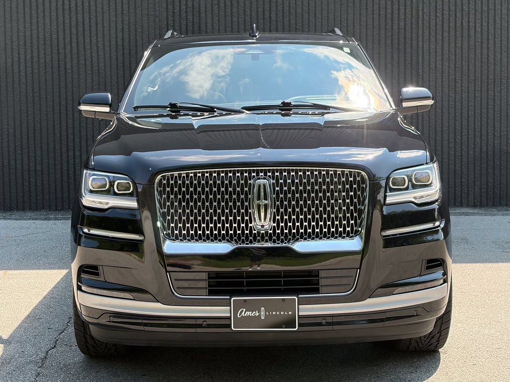 Certified 2022 Lincoln Navigator L Reserve AWD/4WD image 3