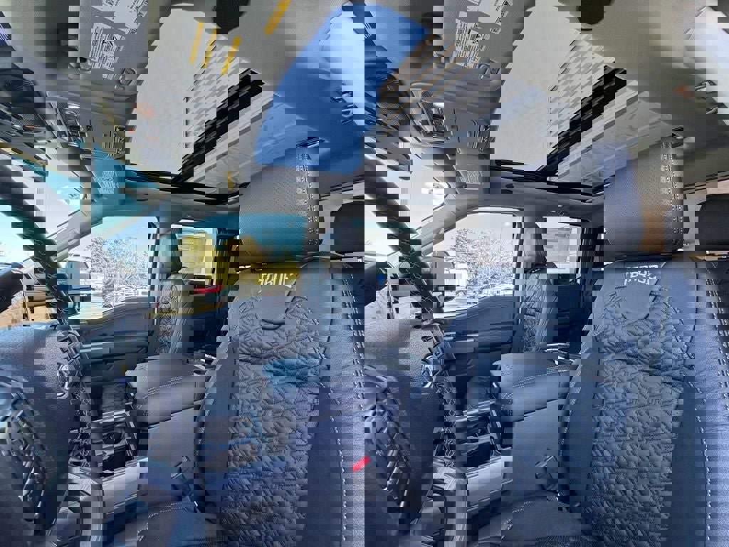 New 2026 Ford F250 Lariat w/ Black Appearance Package image 11