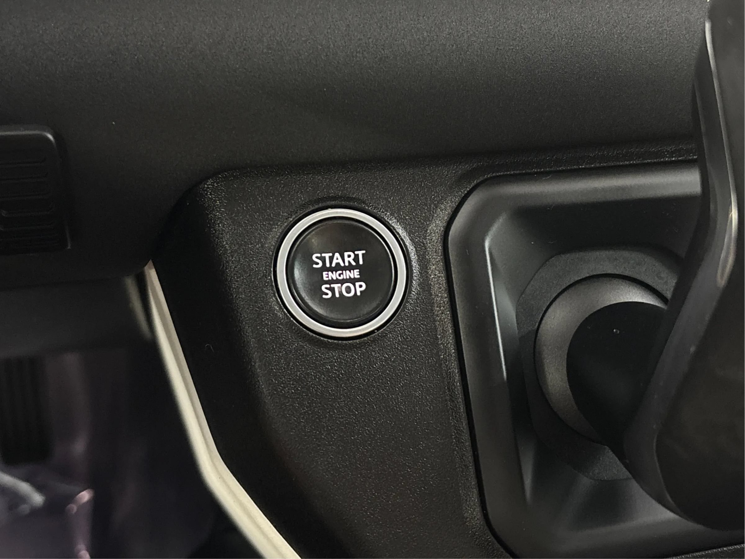 Used 2020 Land Rover Defender 110 AWD/4WD image 38
