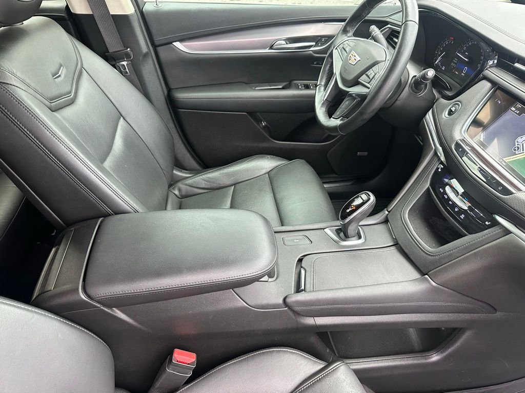 Used 2019 Cadillac XT5 Luxury image 17