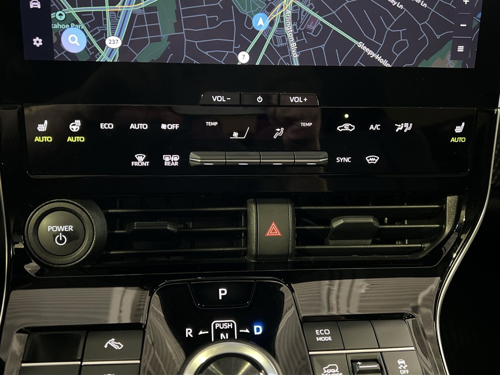 Used 2024 Toyota bZ4X XLE AWD/4WD image 21