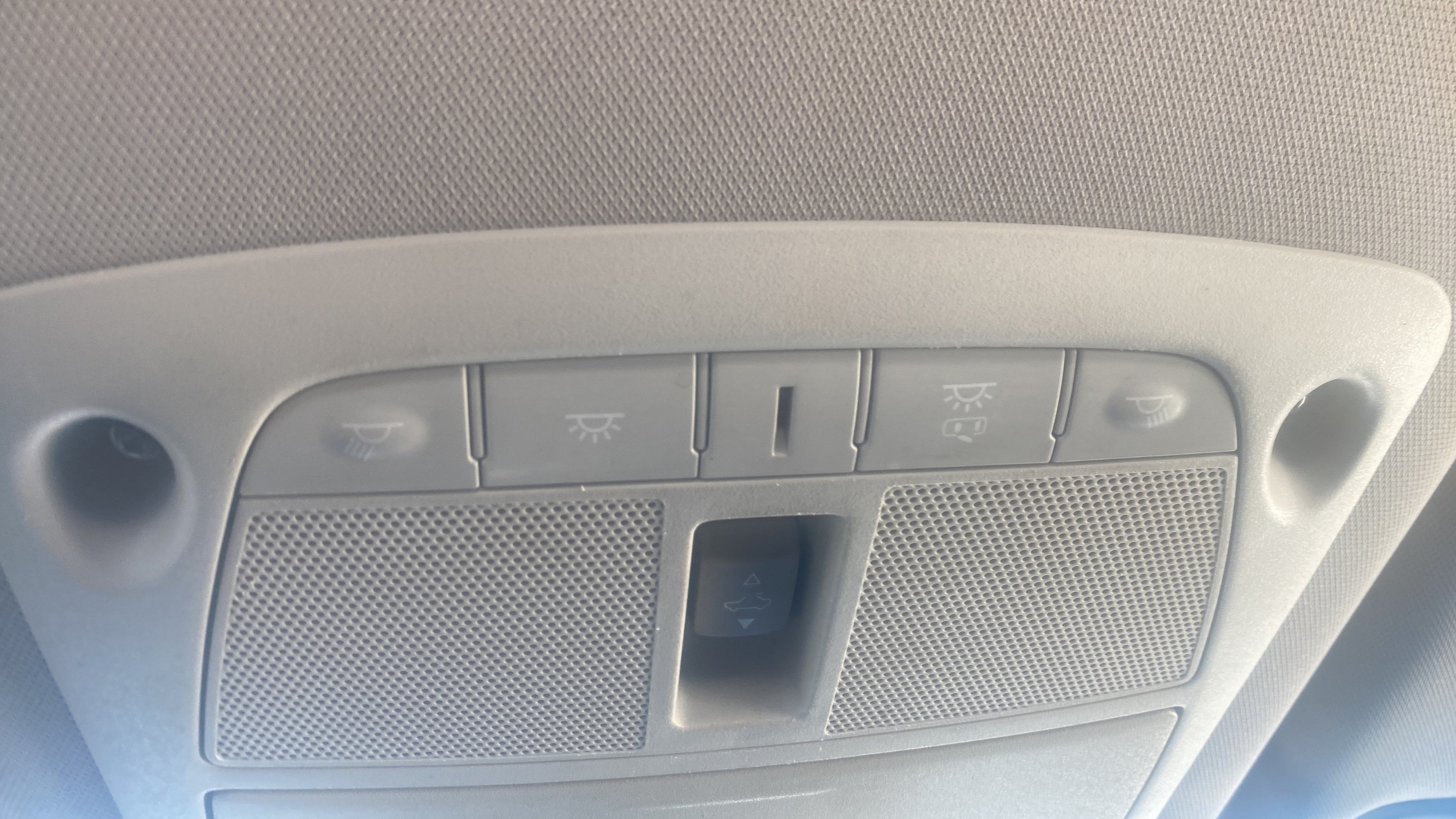 Used 2015 Nissan Altima 3.5 SL FWD image 16
