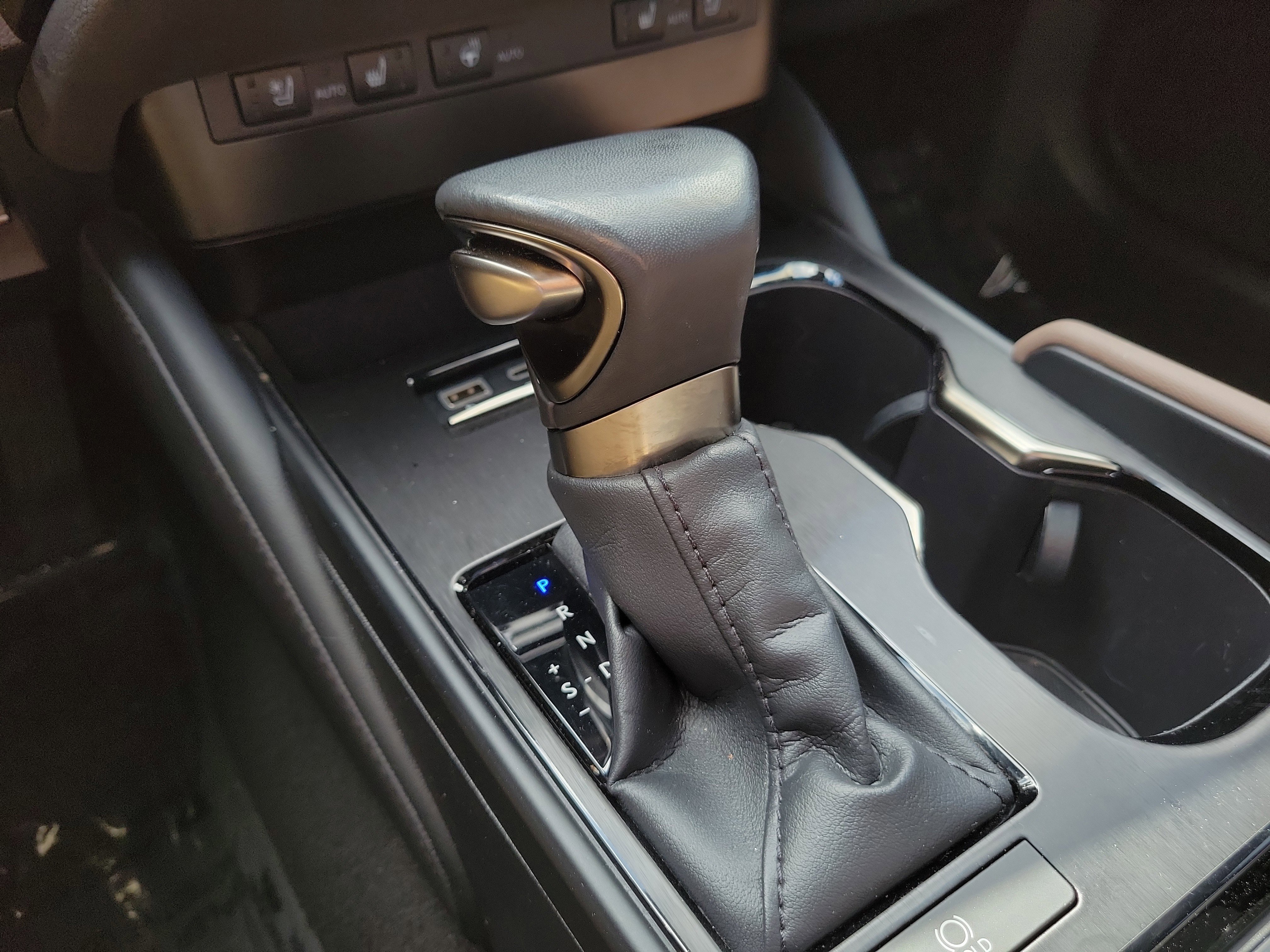 Certified 2023 Lexus ES 350 w/ Premium Package image 28