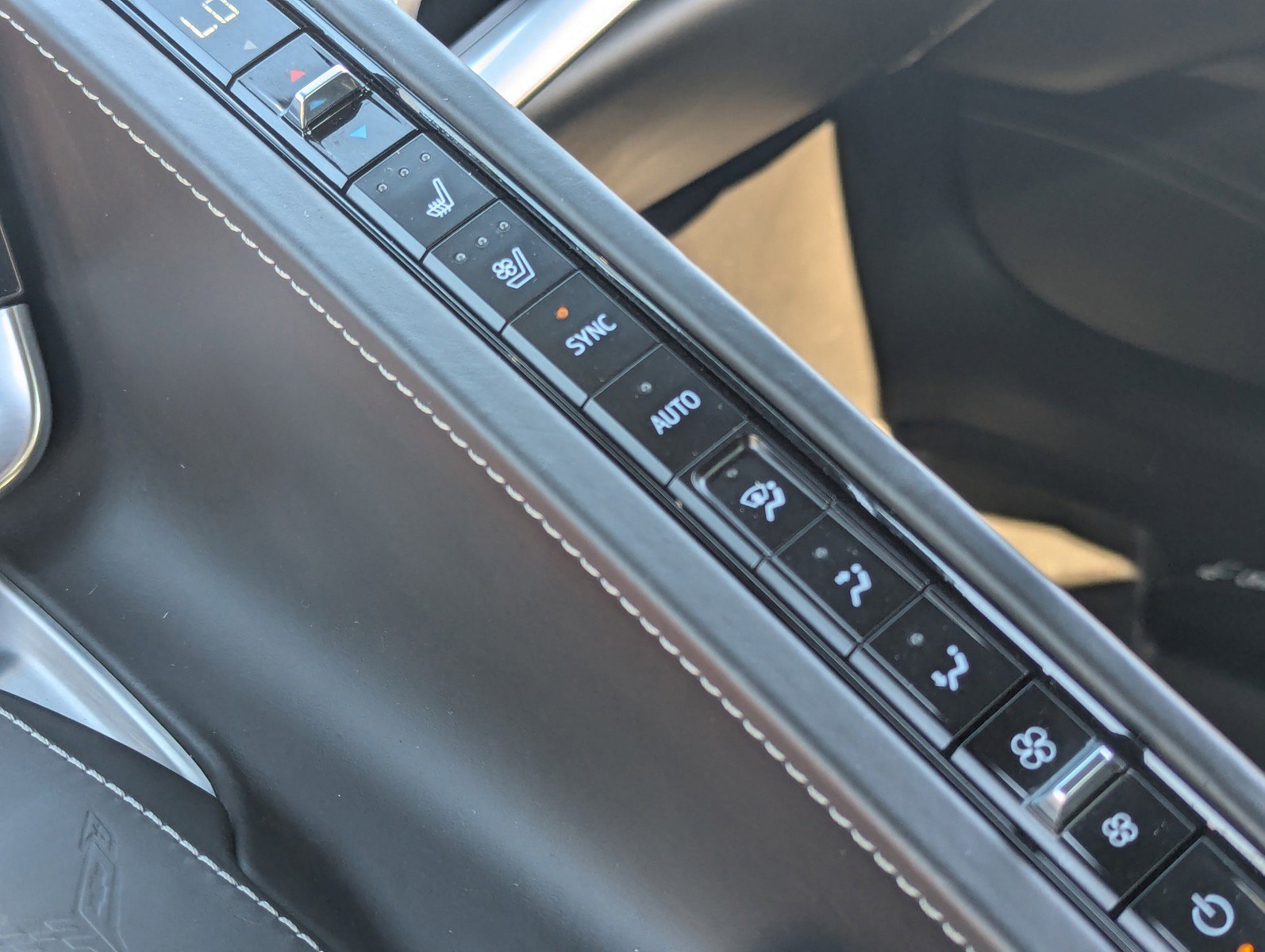 Certified 2023 Chevrolet Corvette Stingray Premium Conv w/ Z51 Performance Package image 21