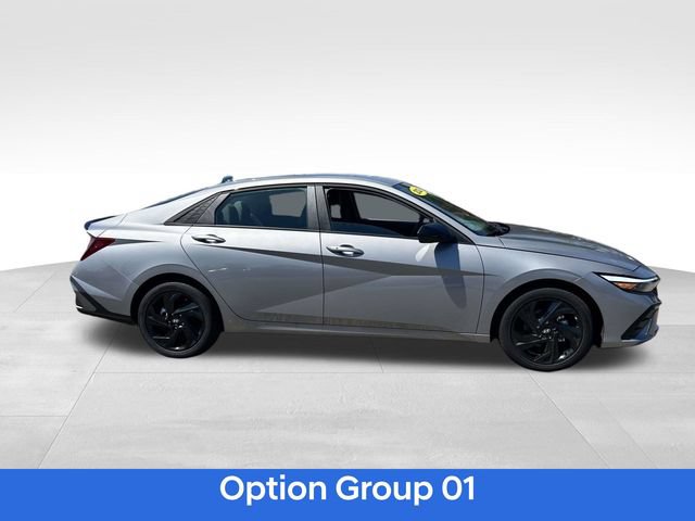 Used 2026 Hyundai Elantra Sport FWD image 2