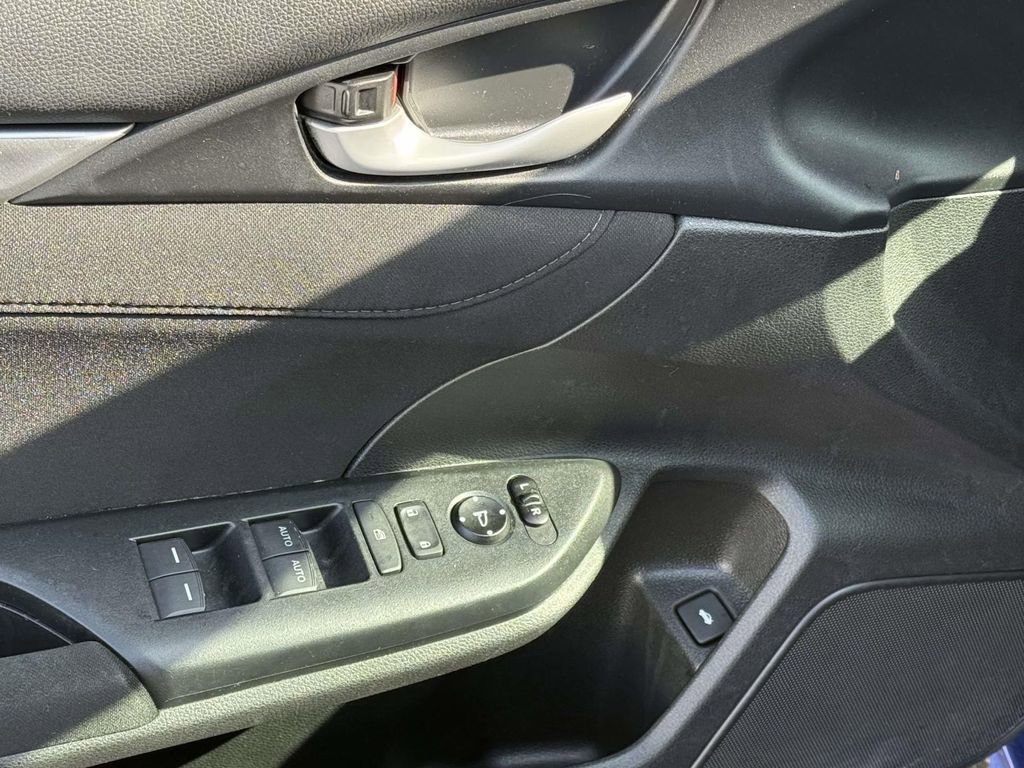 Used 2017 Honda Civic EX-T image 10
