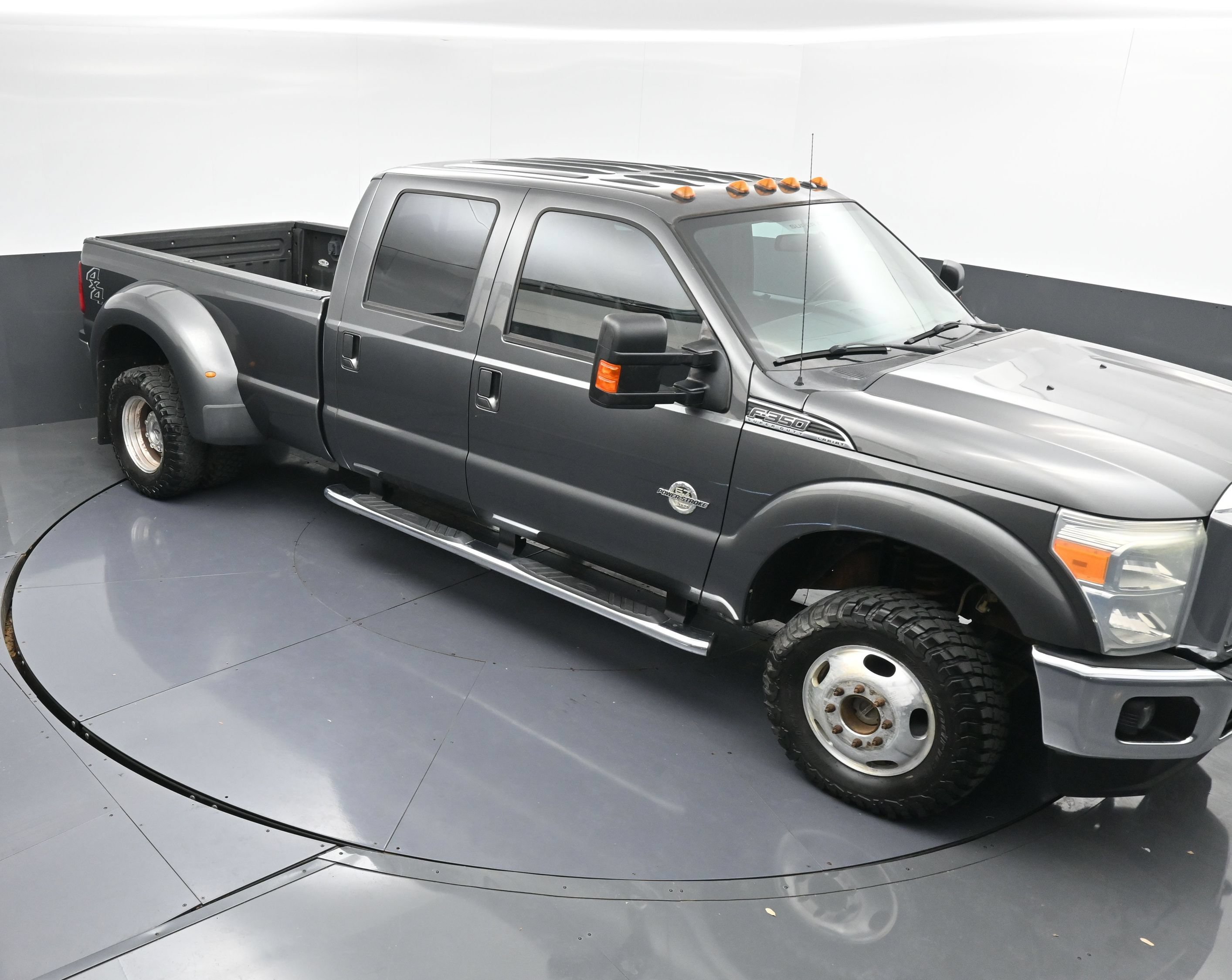 Used 2015 Ford F350 Lariat w/ Lariat Interior Package AWD/4WD image 32